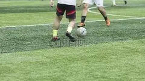 “揭秘！2028年切尔西绿茵场将迎16岁足球新星奥多涅斯璀璨登场！”